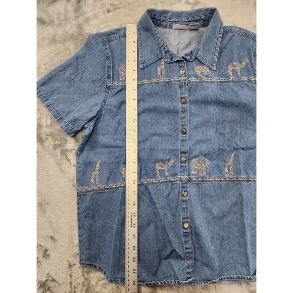 Vintage 90s Cabin Creek Denim Button Up Shirt Size L Blue Embroidered Animals - Picture 11 of 12